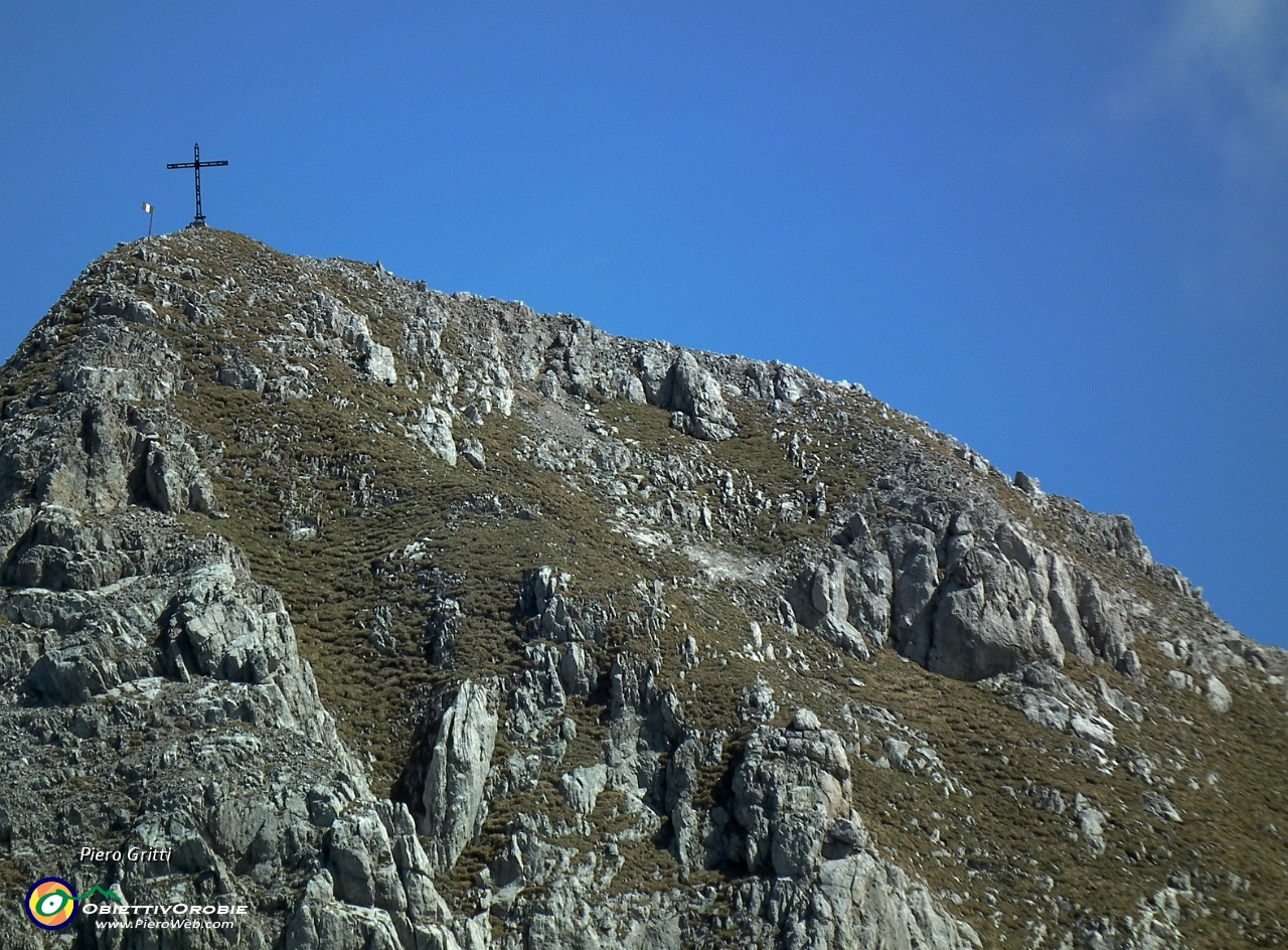 23 zoom in Corna Piana (2302 m.) ....JPG